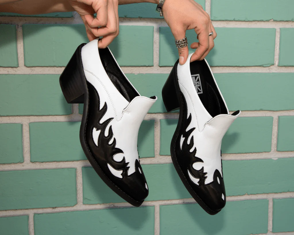 Black & White Flame Western Mule - Image 7