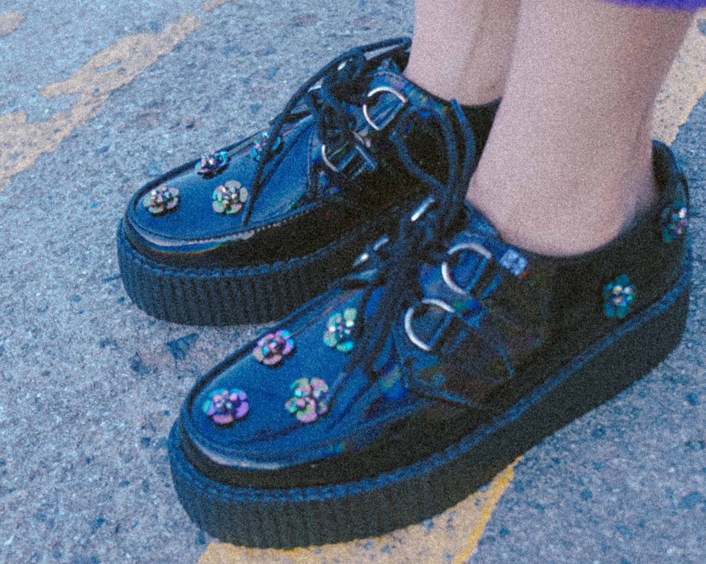 Black Haze Flower Viva Mondo Creeper - Image 6