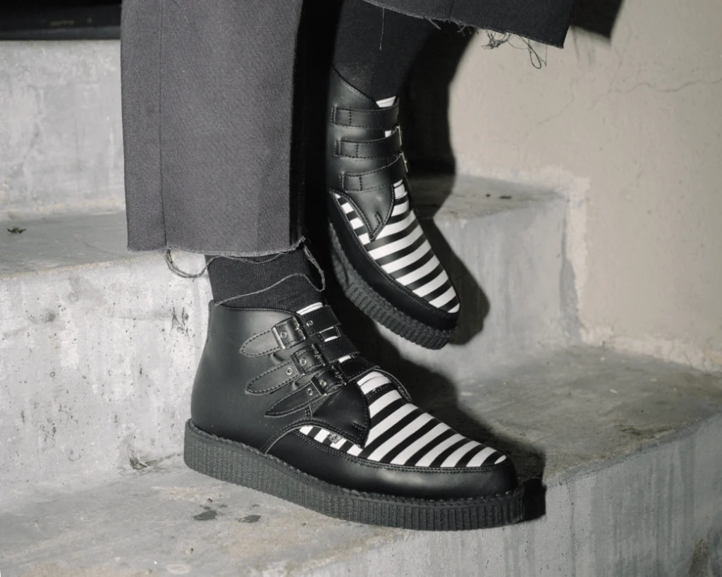 Black & White Stripe 3-Buckle Pointed Boot - Image 2