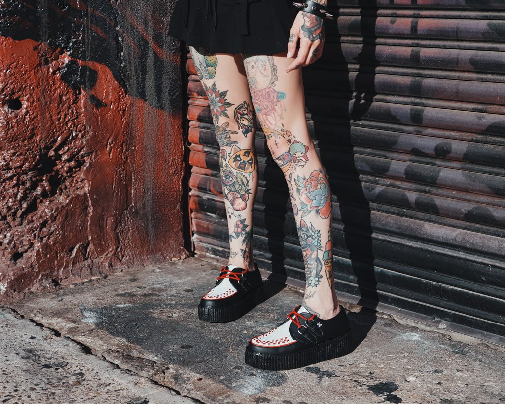Black & White TUKskin™ Red Interlace Creeper - Image 7