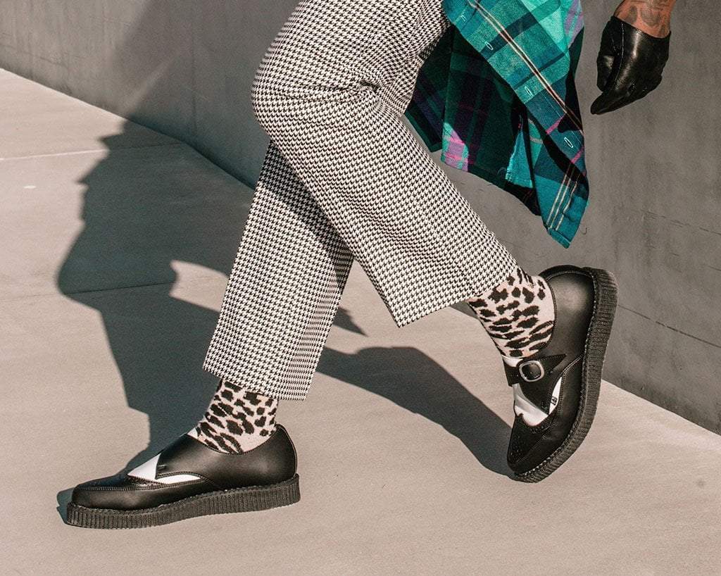 Black & White TUKskin™ Wing Buckle Pointed Creeper - Image 6