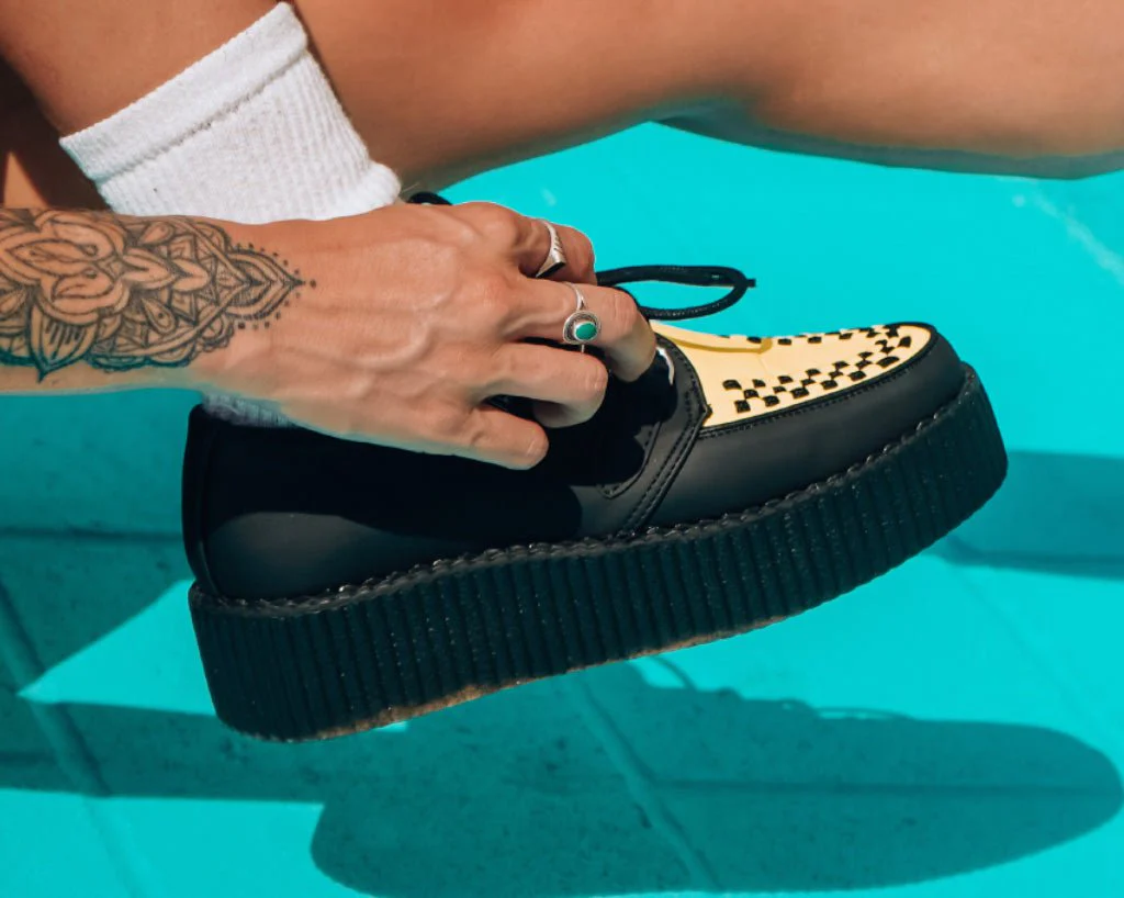 Black & Yellow Viva Mondo Creeper - Image 2