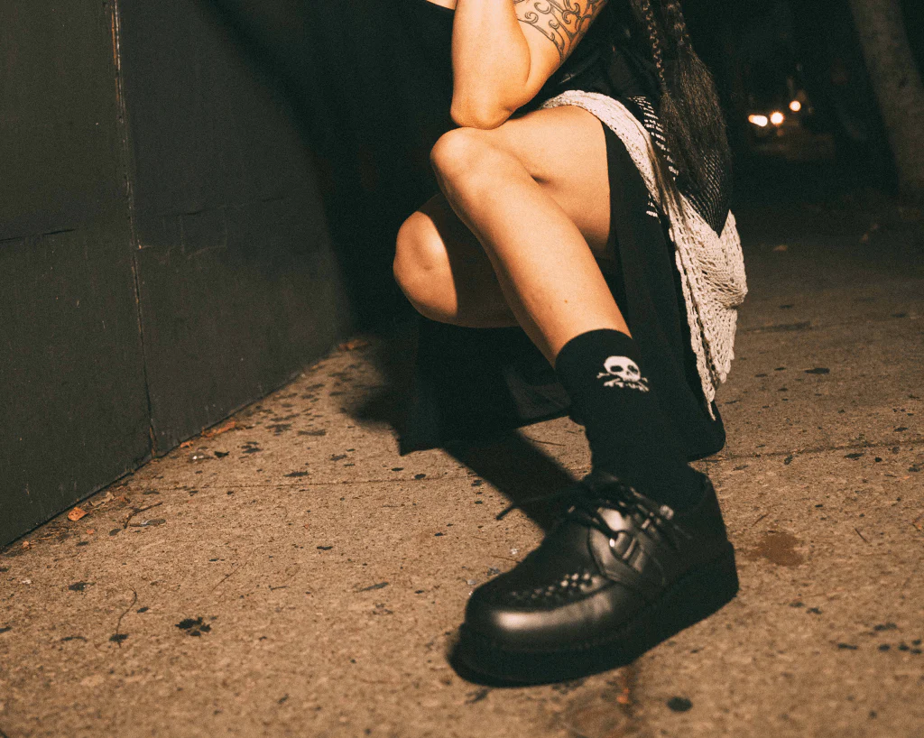 Gunmetal D-Ring Viva Low Creeper - Image 6