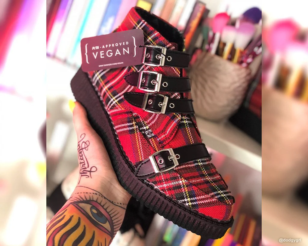 Red Plaid 4-Buckle Pointed Boot - Image 6