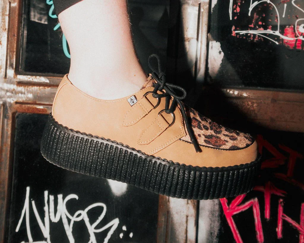 Tan Leopard Brush-Off Mondo Creeper - Image 8